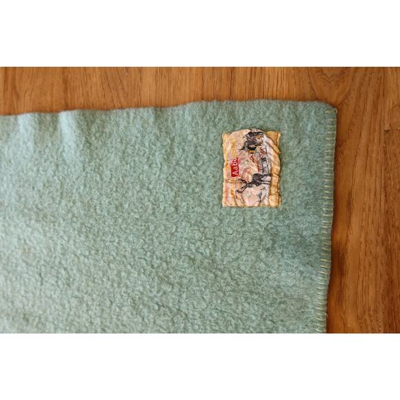 Vintage Aabe 100% Wool Blanket 41" x 78" Mint Green Made in Holland - Picture 3 of 5